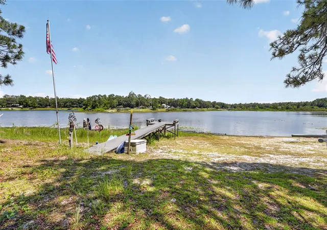 3rd image of 273 Neal Rd, Hawthorne, FL 32640 | MLS# OM727483