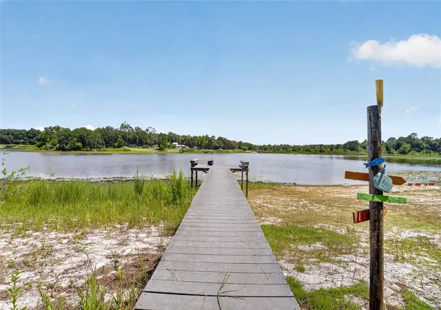 4th image of 273 Neal Rd, Hawthorne, FL 32640 | MLS# OM727483
