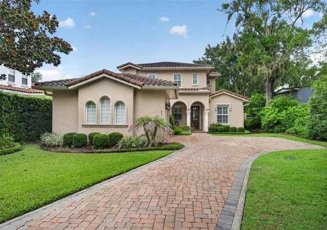 Homes for sale in Winter Park, FL | 341 E Reading Wy, Winter Park, FL 32789 | MLS# O6420387
