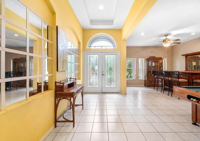 Photo 3 of Single family home for sale at 444 York Dale Dr, Ruskin, FL 33570 | MLS# TB8523769 | Listing updated on 2026-08-11