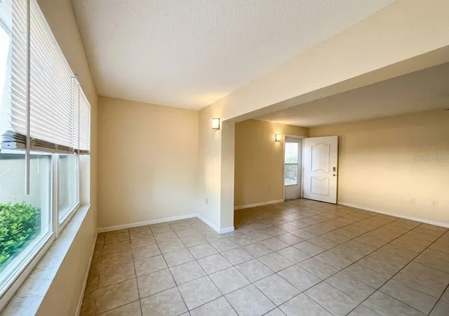 4th image of 1103 Cypress Gardens Blvd #30, Winter Haven, FL 33884 | MLS# P4939172