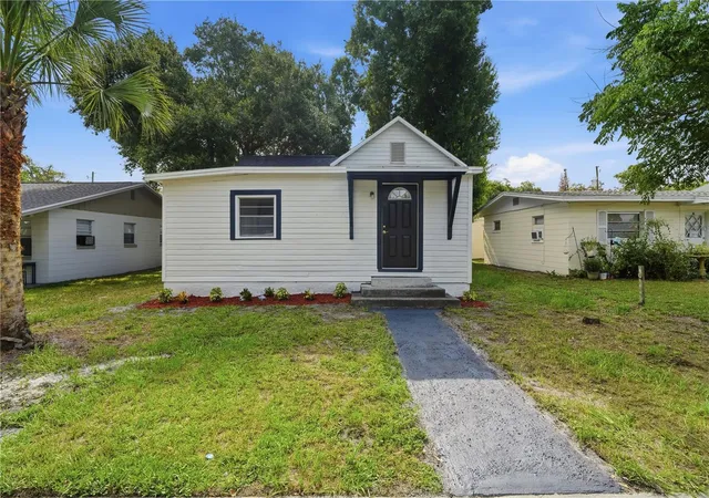 Photo 2 of Single family home for sale at 515 New York Ave, St Cloud, FL 34769 | MLS# O6420399 | Listing updated on 2026-09-01