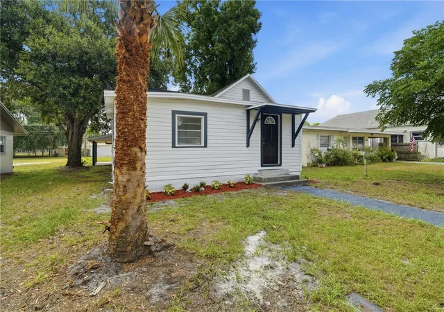 Photo 3 of Single family home for sale at 515 New York Ave, St Cloud, FL 34769 | MLS# O6420399 | Listing updated on 2026-09-01