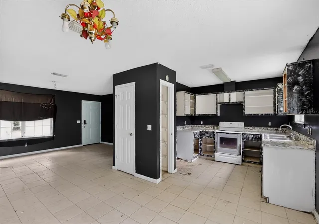 5th image of 5179 Marcus Dr, Greenwood, FL 32443 | MLS# TB8523784