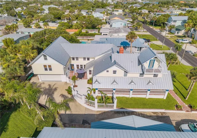 Photo 1 of Single family home for sale at 315 Due E St, New Smyrna Beach, FL 32169 | MLS# NS1088594 | Listing updated on 2026-09-02