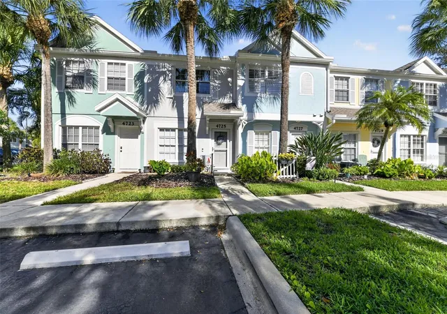 Photo 1 of Townhouse for sale at 4725 Sabal Key Dr, Bradenton, FL 34203 | MLS# O6420404 | Listing updated on 2026-07-03