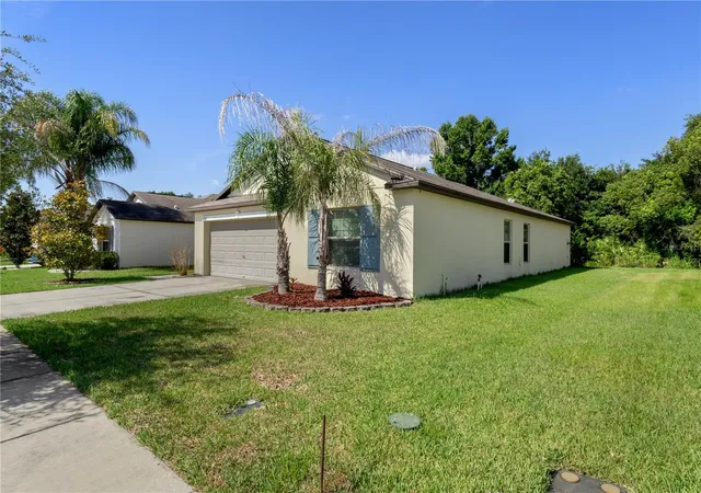 Homes for sale in Zephyrhills, FL | 2987 Moulden Hollow Dr, Zephyrhills, FL 33540 | MLS# TB8523795