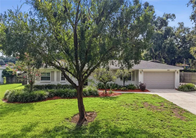 2nd image of 2103 Ramblewood Ln, Brandon, FL 33510 | MLS# L4963107