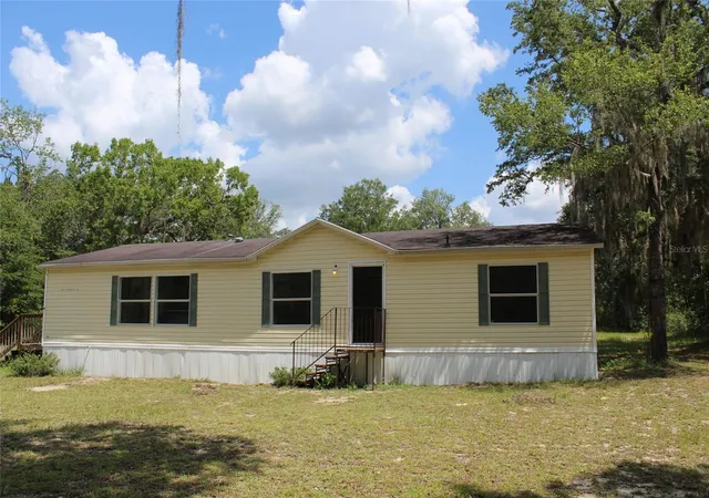 1st image of 112 Juniper Dr, Hawthorne, FL 32640 | MLS# OM727494