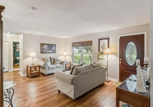 4th image of 864 Redwood Wy, Lake Wales, FL 33898 | MLS# P4939175