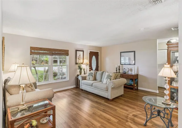 5th image of 864 Redwood Wy, Lake Wales, FL 33898 | MLS# P4939175