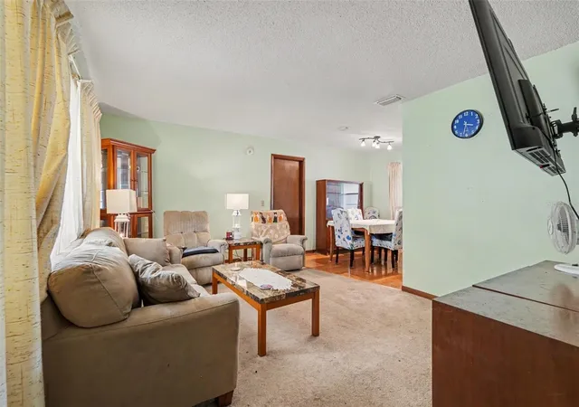 5th image of 2815 Linden Tree St, Seffner, FL 33584 | MLS# TB8523802