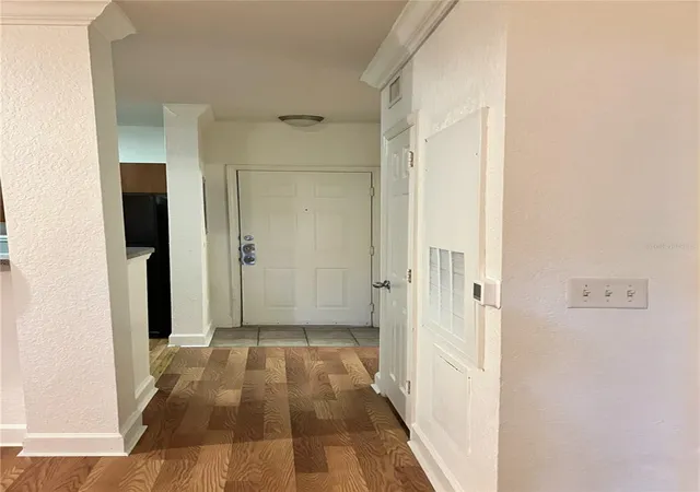 3rd image of 304 E S St, Orlando, FL 32801
