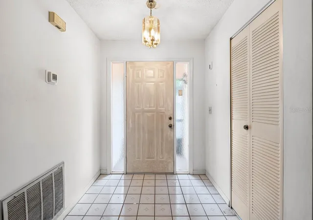 4th image of 1760 Atrium Dr, Sun City Center, FL 33573 | MLS# TB8523808