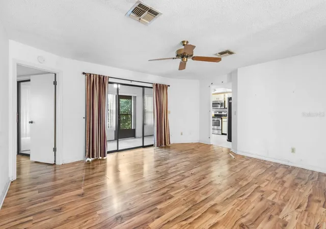 5th image of 1760 Atrium Dr, Sun City Center, FL 33573 | MLS# TB8523808