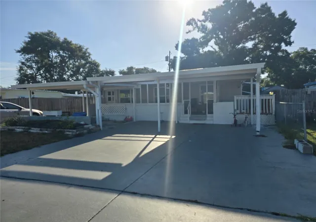 10th image of 5271 77th St N, St Petersburg, FL 33709 | MLS# TB8523814