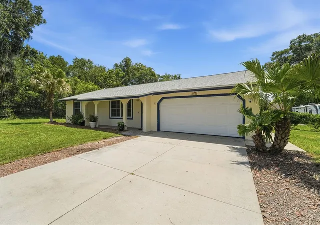 4th image of 535 Land O Lakes Ct, Deland, FL 32724 | MLS# V4949899
