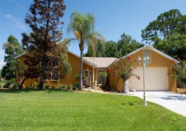 Photo 1 of Single family home for sale at 24 Foster Ln, Palm Coast, FL 32137 | MLS# FC319553 | Listing updated on 2026-09-11