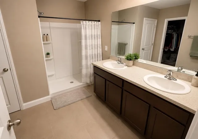 4th image of 8208 Harwich Port Ln, Gibsonton, FL 33534 | MLS# TB8523828