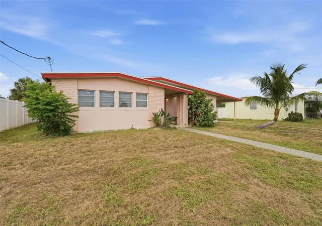 Homes for sale in Port Charlotte, FL | 4094 Gardner Dr, Port Charlotte, FL 33952 | MLS# C7527801