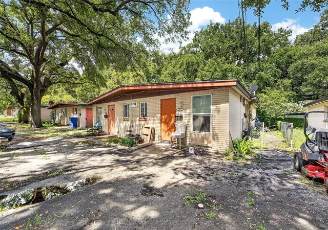 4th image of 8726 & 8728 N 48Th St, Tampa, FL 33617 | MLS# TB8523851