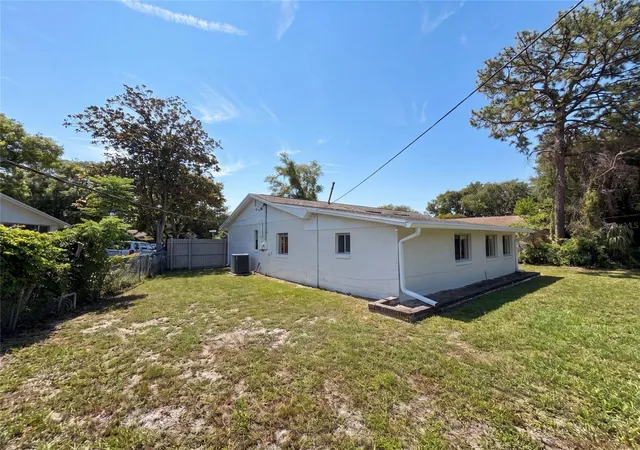 Homes for sale in Apopka, FL | 722 Virginia Ln, Apopka, FL 32703 | MLS# O6420452
