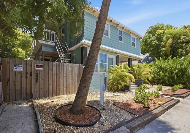 Photo 3 of Multi family home for sale at 335 5th Avenue N, St Petersburg, FL 33701 | MLS# TB8523860 | Listing updated on 2026-08-22