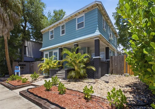 Photo 3 of House for sale at 335 5th Avenue N, St Petersburg, FL 33701 | MLS# TB8523860 | Listing updated on 2026-08-22