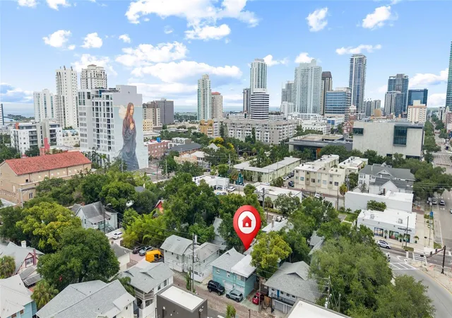 Listing Photo 2 - Condo for sale in building located at 335 5th Ave N, ST PETERSBURG, FL 33701 - Unit #