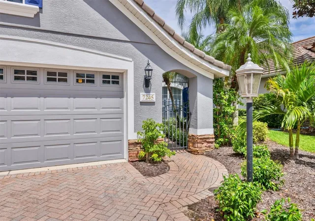 4th image of 7245 Orchid Island Pl, Bradenton, FL 34202 | MLS# A4698300