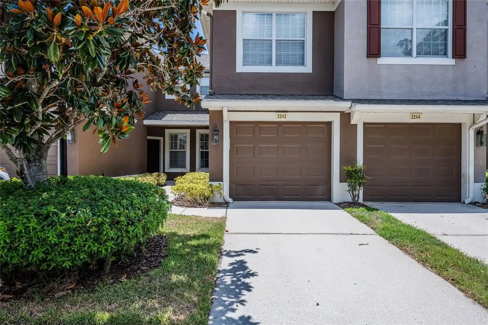 Listing Photo 2 - Condo for sale in 2242 Kings Palace Dr located at 2242 Kings Palace Dr, RIVERVIEW, FL 33578 - Unit #2242