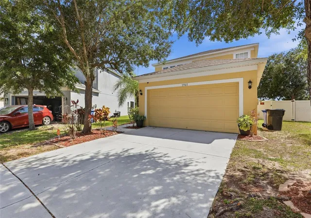 Homes for sale in Gibsonton, FL | 7902 Carriage Pointe Dr, Gibsonton, FL 33534 | MLS# TB8523872