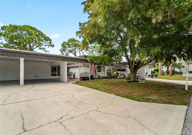 3rd image of 3935 Panola Ln #183, Sarasota, FL 34232 | MLS# A4698304