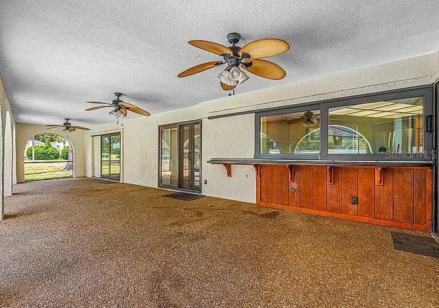 4th image of 10 Linden Ln, Palm Harbor, FL 34683 | MLS# O6420486