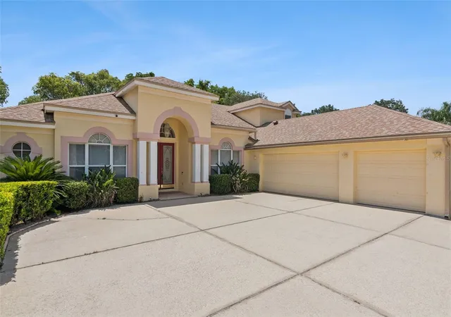 Homes for sale in Winter Springs, FL | 126 Seville Chase Dr, Winter Springs, FL 32708 | MLS# O6420487
