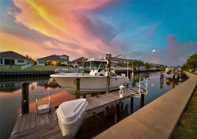 Photo 3 of Single family home for sale at 713 Islebay Dr, Apollo Beach, FL 33572 | MLS# TB8523892 | Listing updated on 2026-09-20