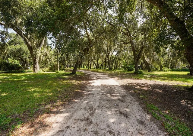 5th image of 2690 E Lake Rd, Kissimmee, FL 34744 | MLS# O6420498
