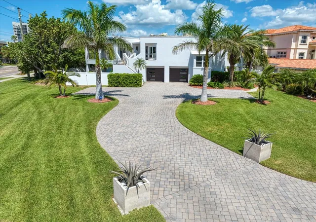 2nd image of 101 Harrison Ave, Belleair Beach, FL 33786 | MLS# TB8523914