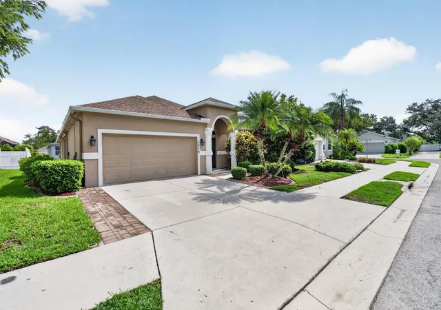 Photo 2 of Single family home for sale at 5578 Burnt Branch Cir, Sarasota, FL 34232 | MLS# A4698313 | Listing updated on 2026-09-19