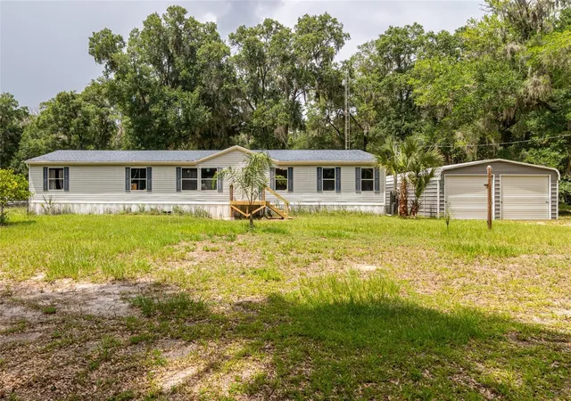 1st image of 19050 Ne 3rd Ct, Citra, FL 32113 | MLS# A4698315
