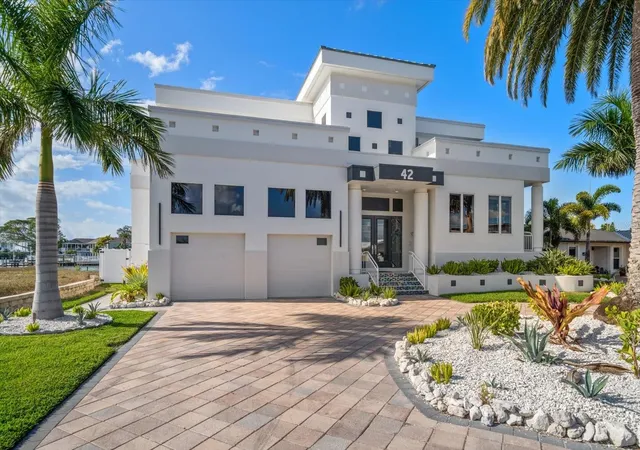 2nd image of 42 Midway Is, Clearwater Beach, FL 33767 | MLS# TB8523925