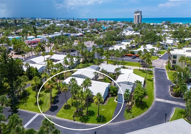 Photo 3 of Sale Pending at 208 Hourglass Way #V11, Sarasota, FL 34242 | MLS# A4698323 | Listing updated on 2026-08-16