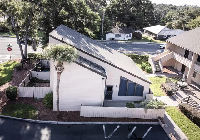 2nd image of 2446 Ne 7th St #57, Ocala, FL 34470 | MLS# V4949904