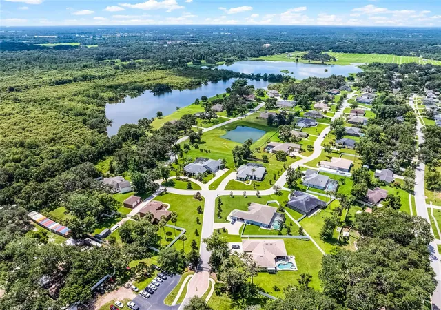 69th image of 926 John Cressler Dr, Seffner, FL 33584 | MLS# TB8523935