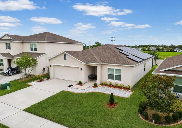 Photo 2 of Single family home for sale at 2975 Parkfield Rd, St Cloud, FL 34772 | MLS# O6420514 | Listing updated on 2026-09-23