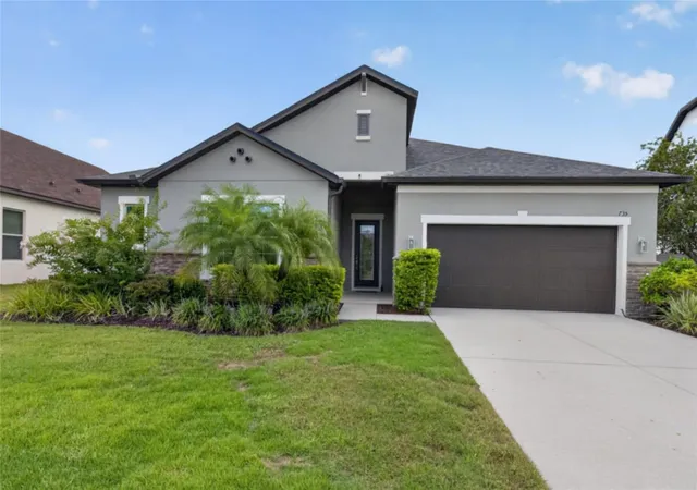 Photo 3 of Single family home for sale at 735 116th Court NE, Bradenton, FL 34212 | MLS# A4698326 | Listing updated on 2026-10-10