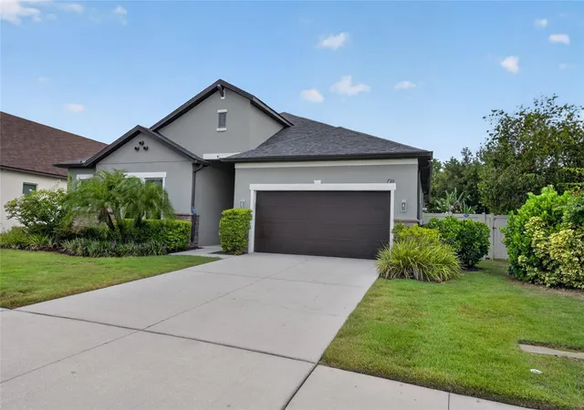 Photo 4 of Single family home for sale at 735 116th Court NE, Bradenton, FL 34212 | MLS# A4698326 | Listing updated on 2026-10-10
