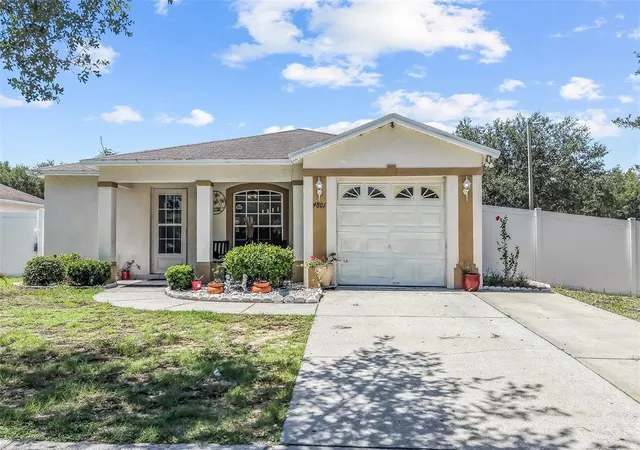 Photo 1 of Single family home for sale at 4801 Rock Fish Ct, Tampa, FL 33617 | MLS# TB8523938 | Listing updated on 2026-08-31