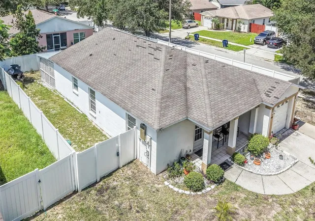 Photo 4 of Single family home for sale at 4801 Rock Fish Ct, Tampa, FL 33617 | MLS# TB8523938 | Listing updated on 2026-08-31