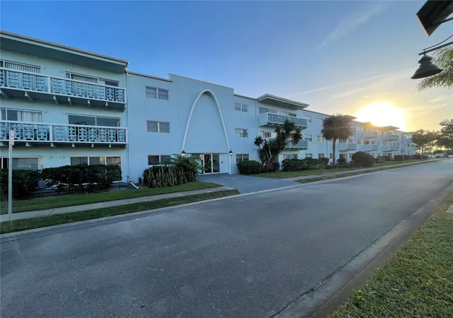 2nd image of 223 Columbia Dr #211, Cape Canaveral, FL 32920 | MLS# G5114355